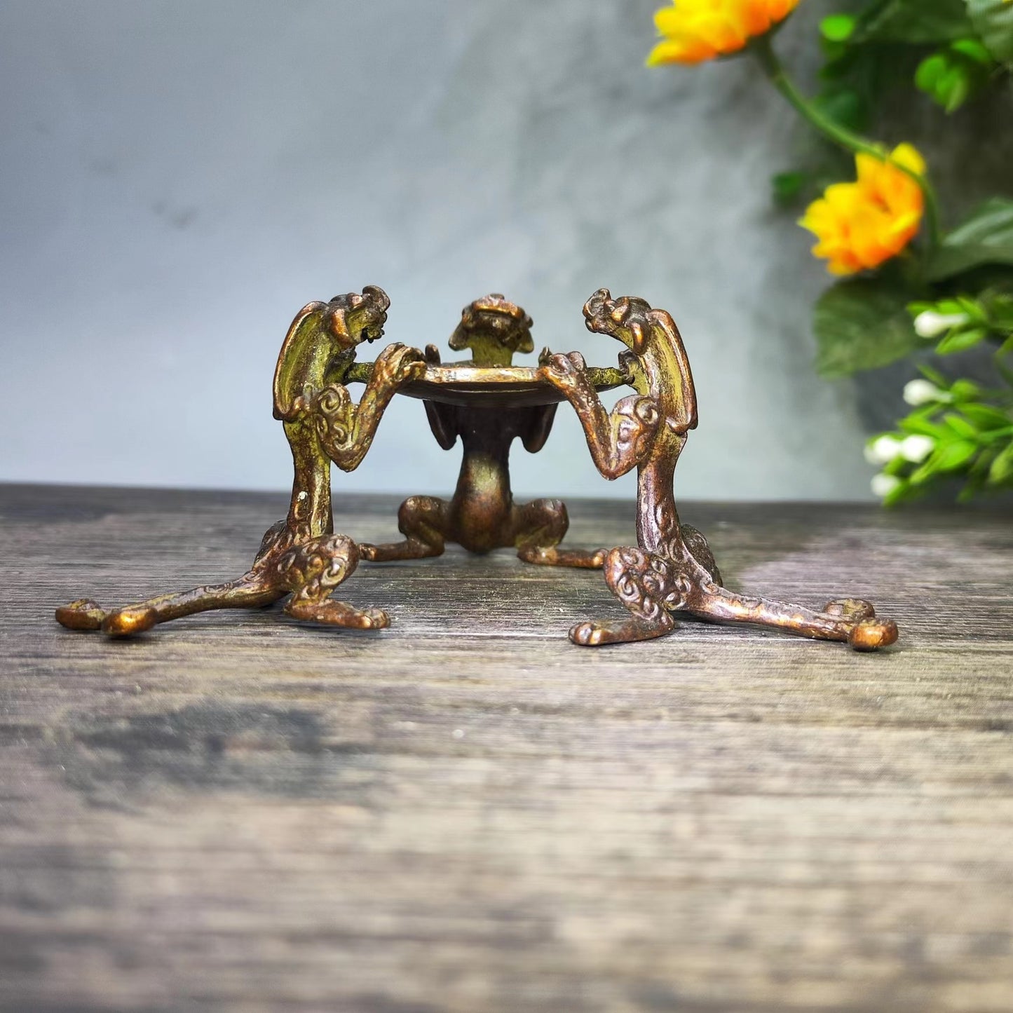 Brass Alloy Tripod Candlestick Candlestick Ornaments
